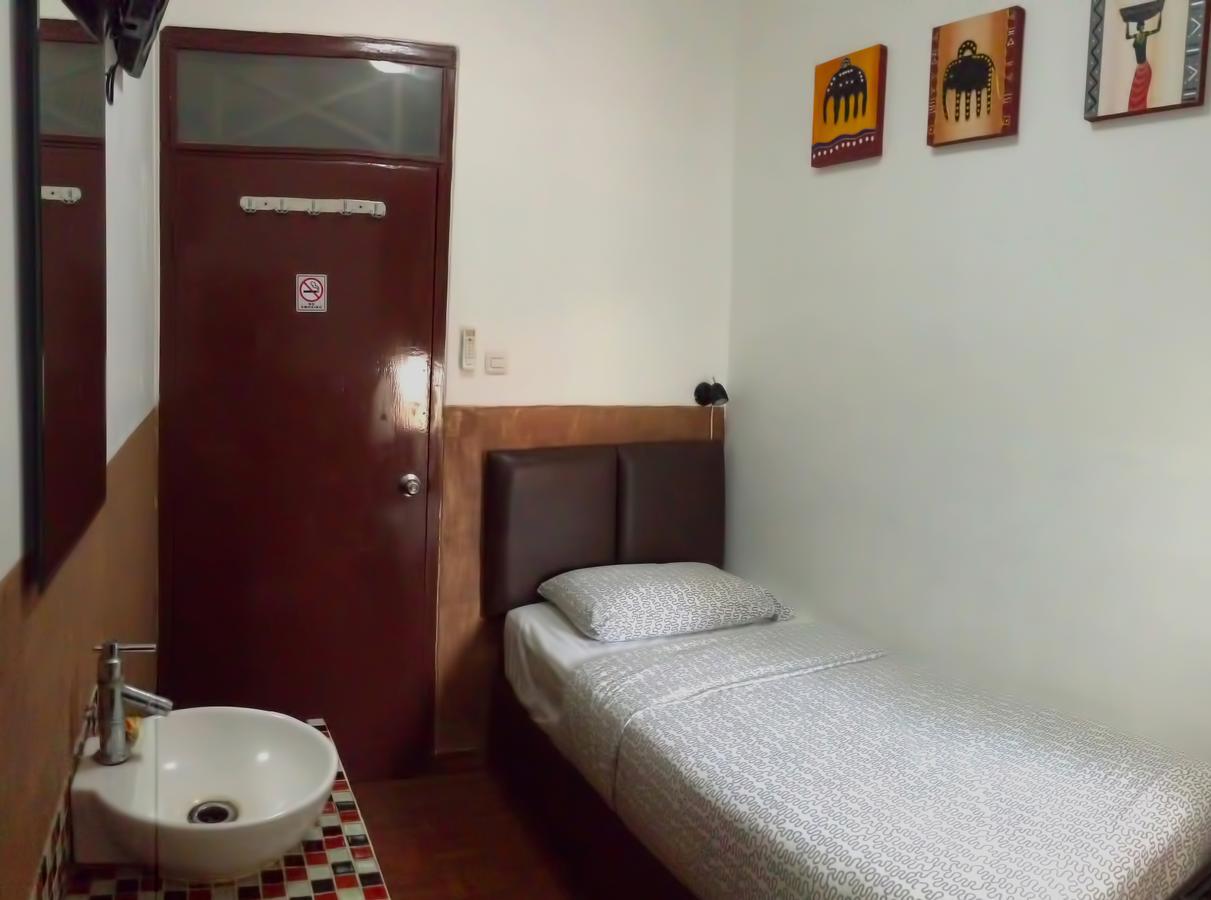 Tator Hotel Джакарта Экстерьер фото